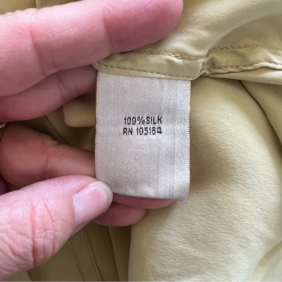 GO by GoSilk Light Chartreuse Yellow/Green 100% Silk Button Up Blouse Size XL - Picture 5 of 6